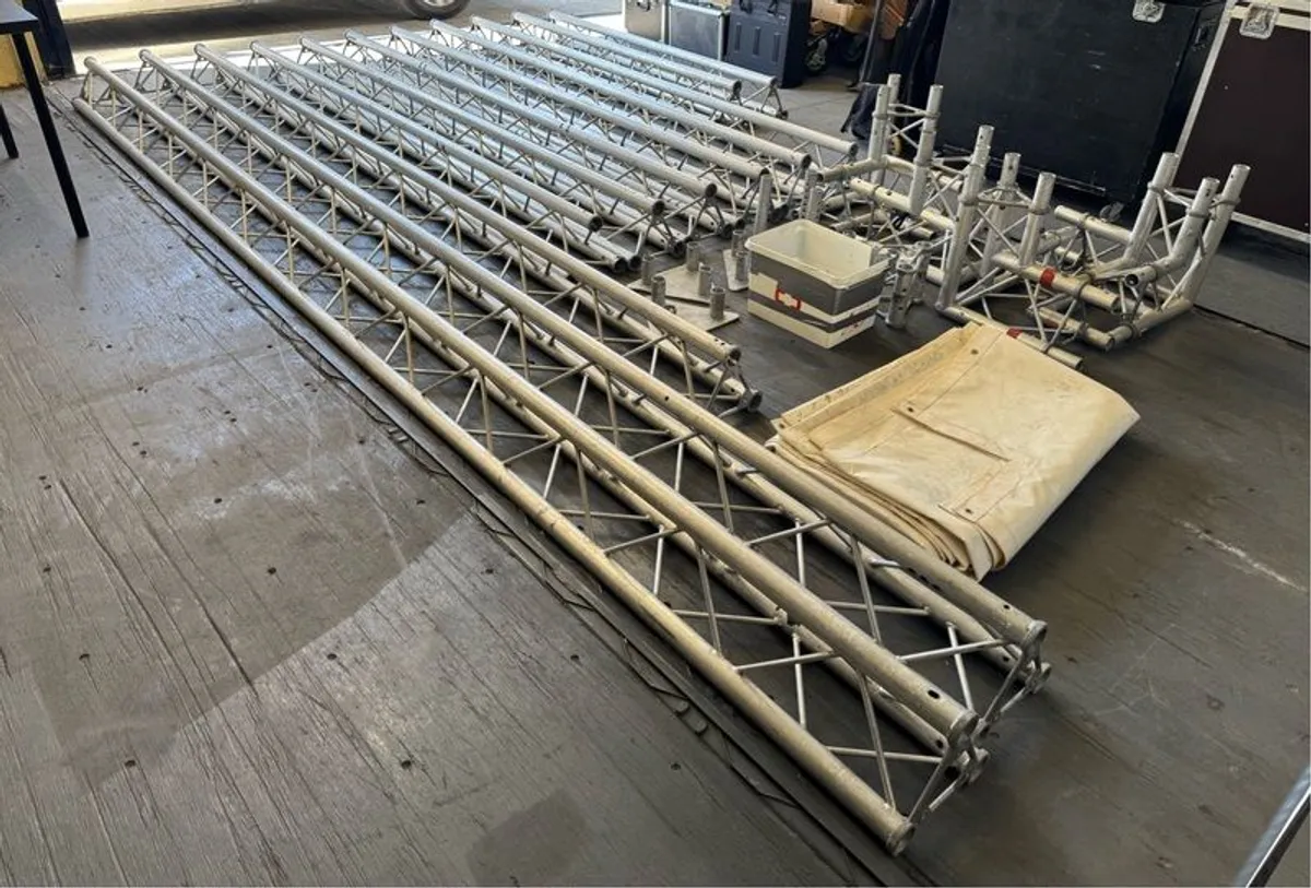 Stage truss system - Image 4