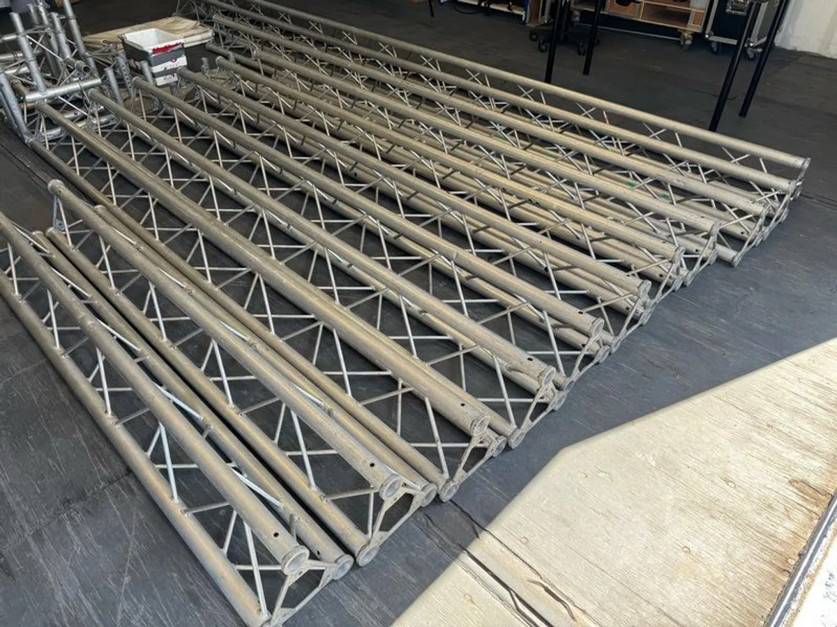 Stage truss system - Image 2