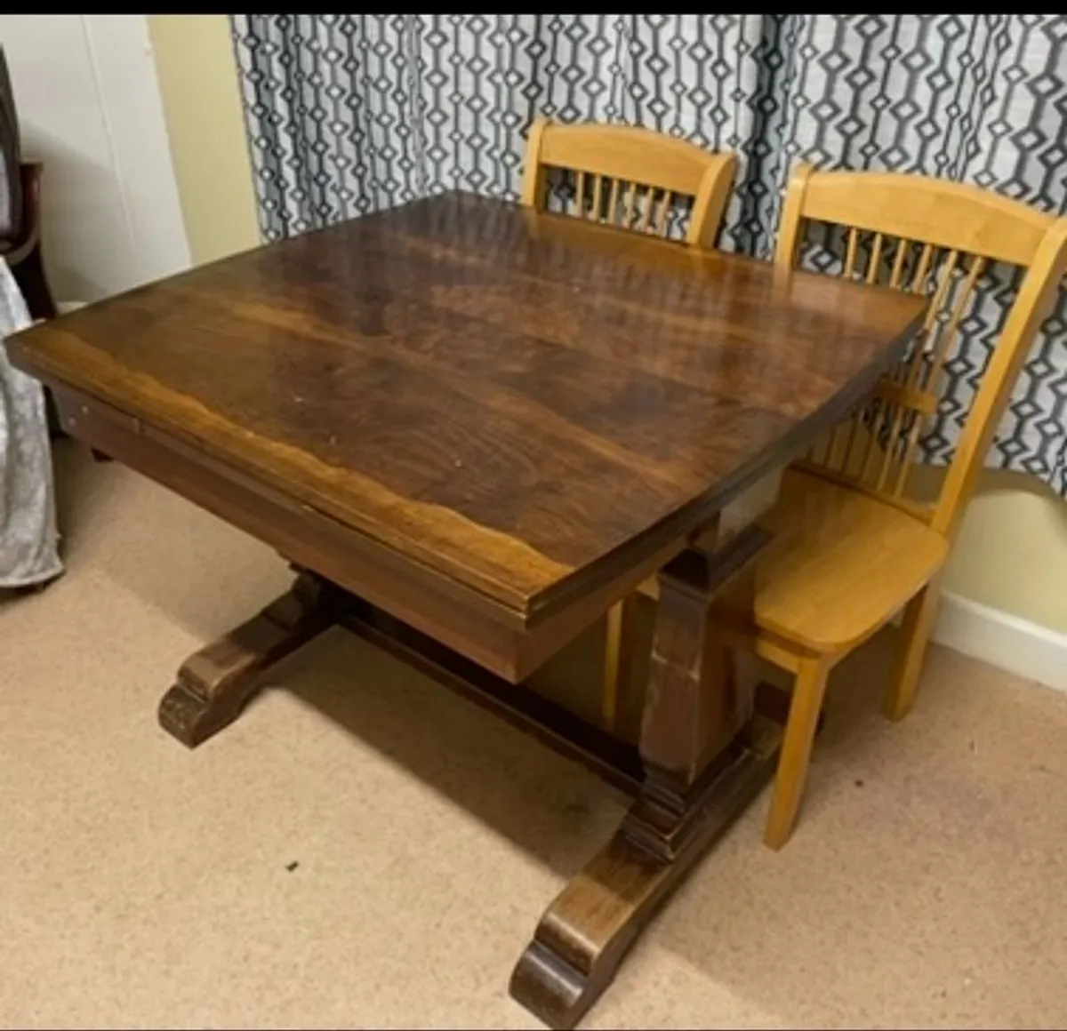 Beautiful antique extendable dining table - Image 4