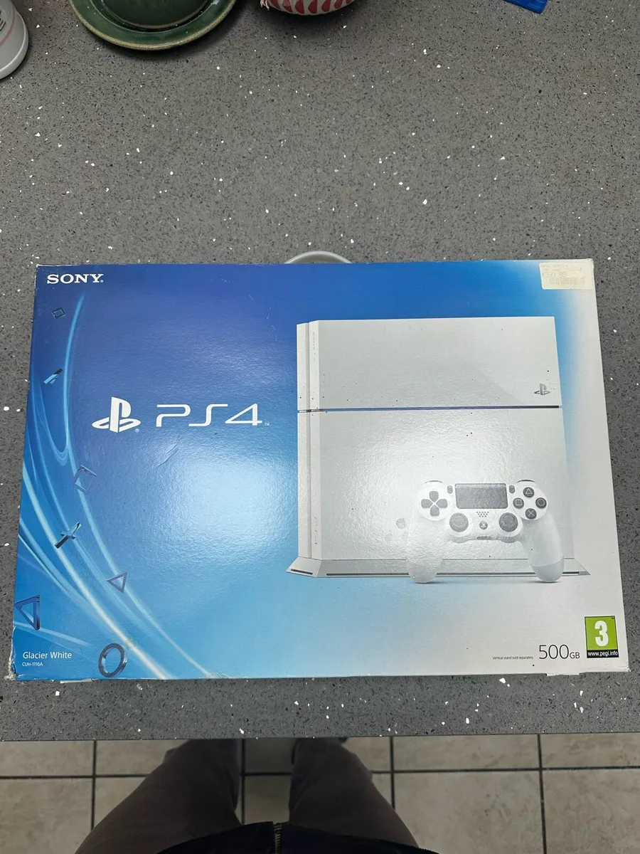 PlayStation 4 - Image 1