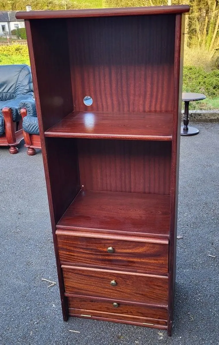 Shelf unit - Image 1