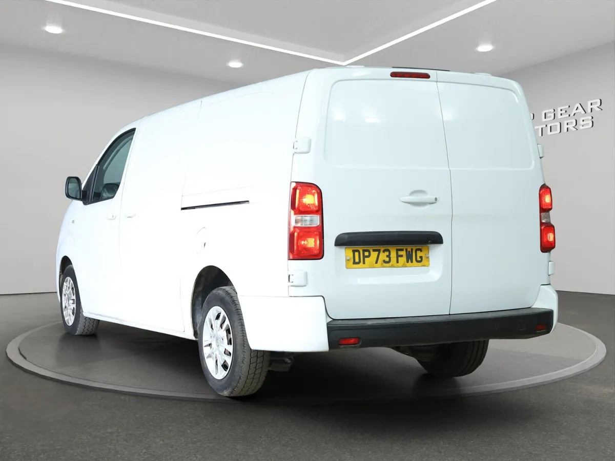 2023 Vauxhall Vivaro 1.5 F2900 Professional LWB L2 - Image 3