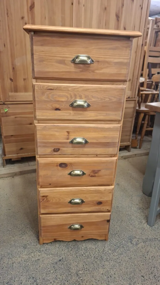 Vintage pine tallboy chest of drawers - Image 1