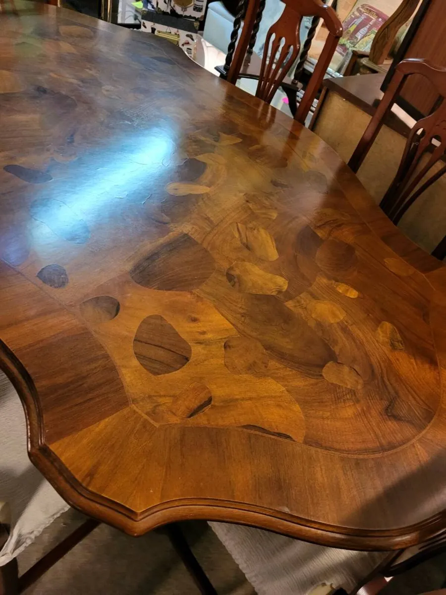 Superb Walnut effect Dining Table + Six Chairs - Image 3