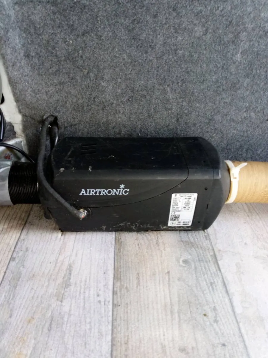 Renault Trafic Campervan - Image 3