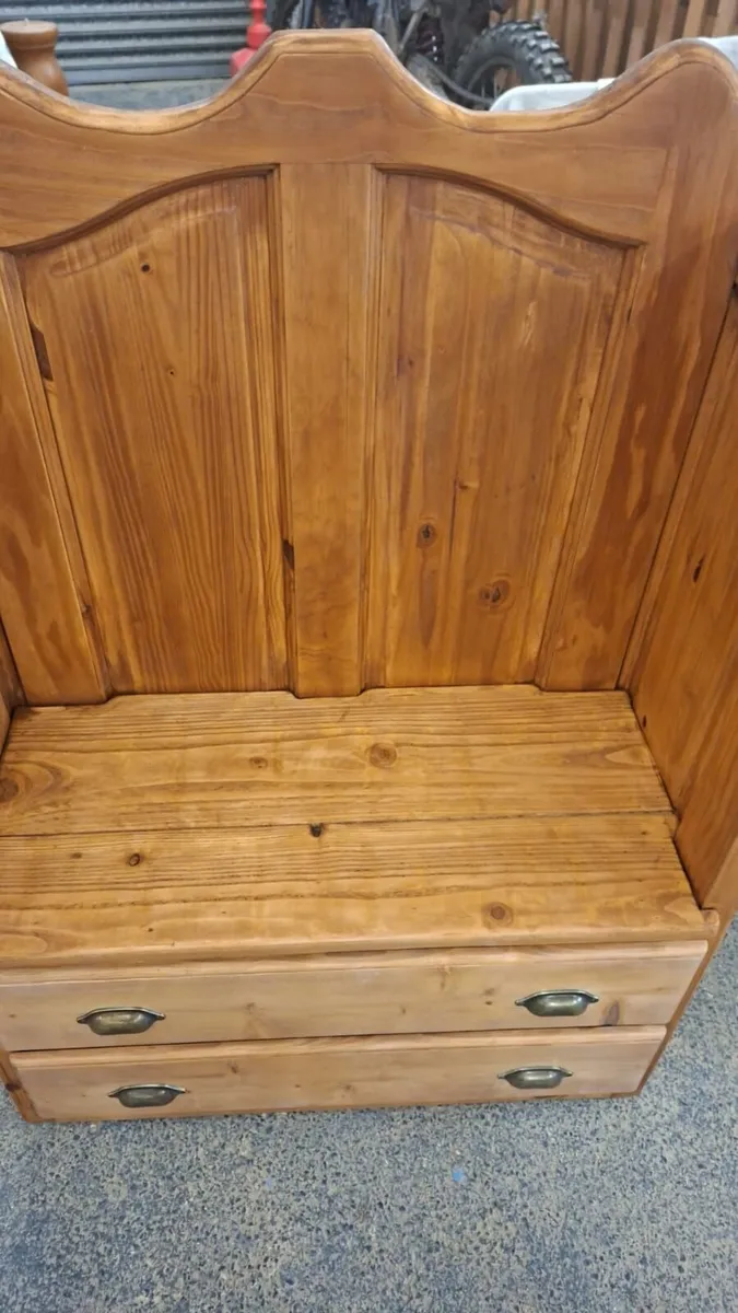 Reclaimed wood storage bench with drawers - Image 2