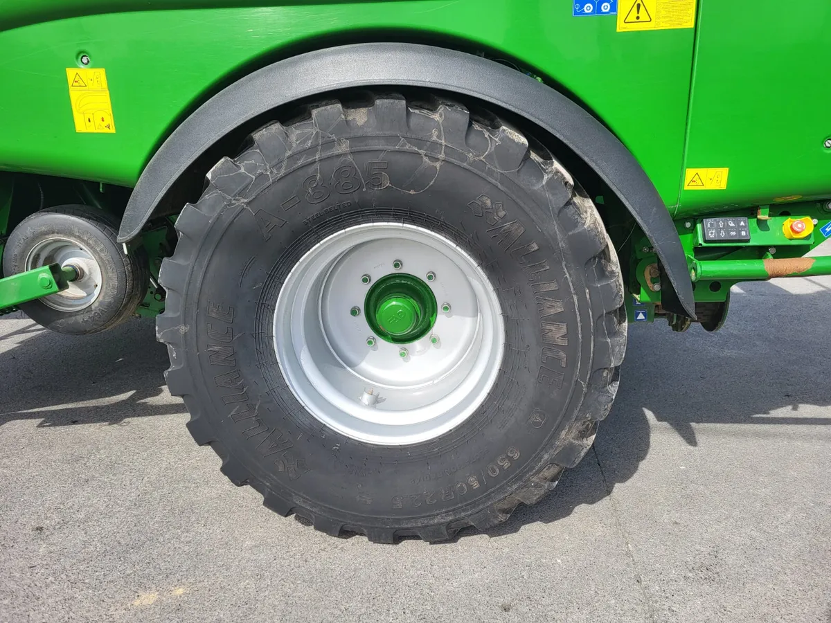 2022 McHale Fusion 3 Plus - Image 4