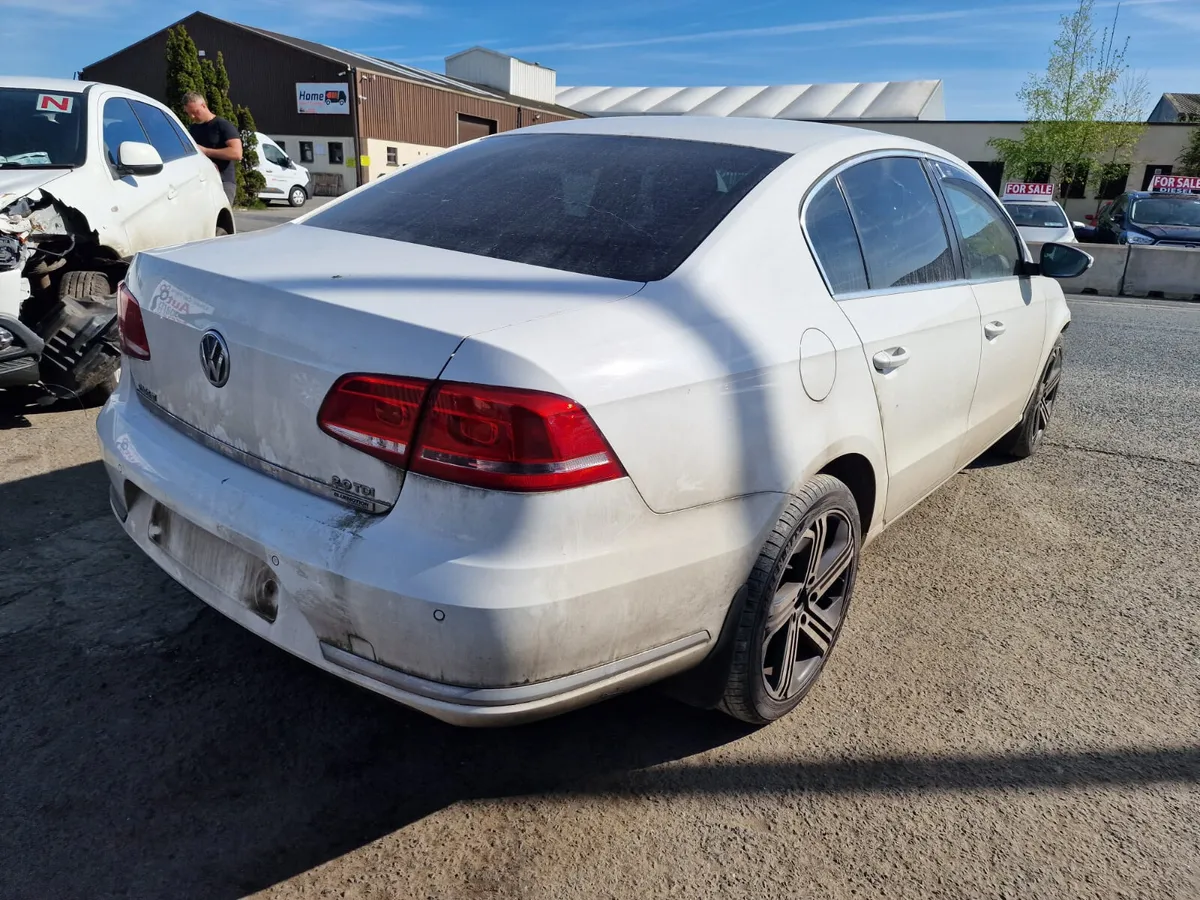 14 VOLKSWAGEN PASSAT  2.0 TDI (CFF) FOR BREAKING - Image 4