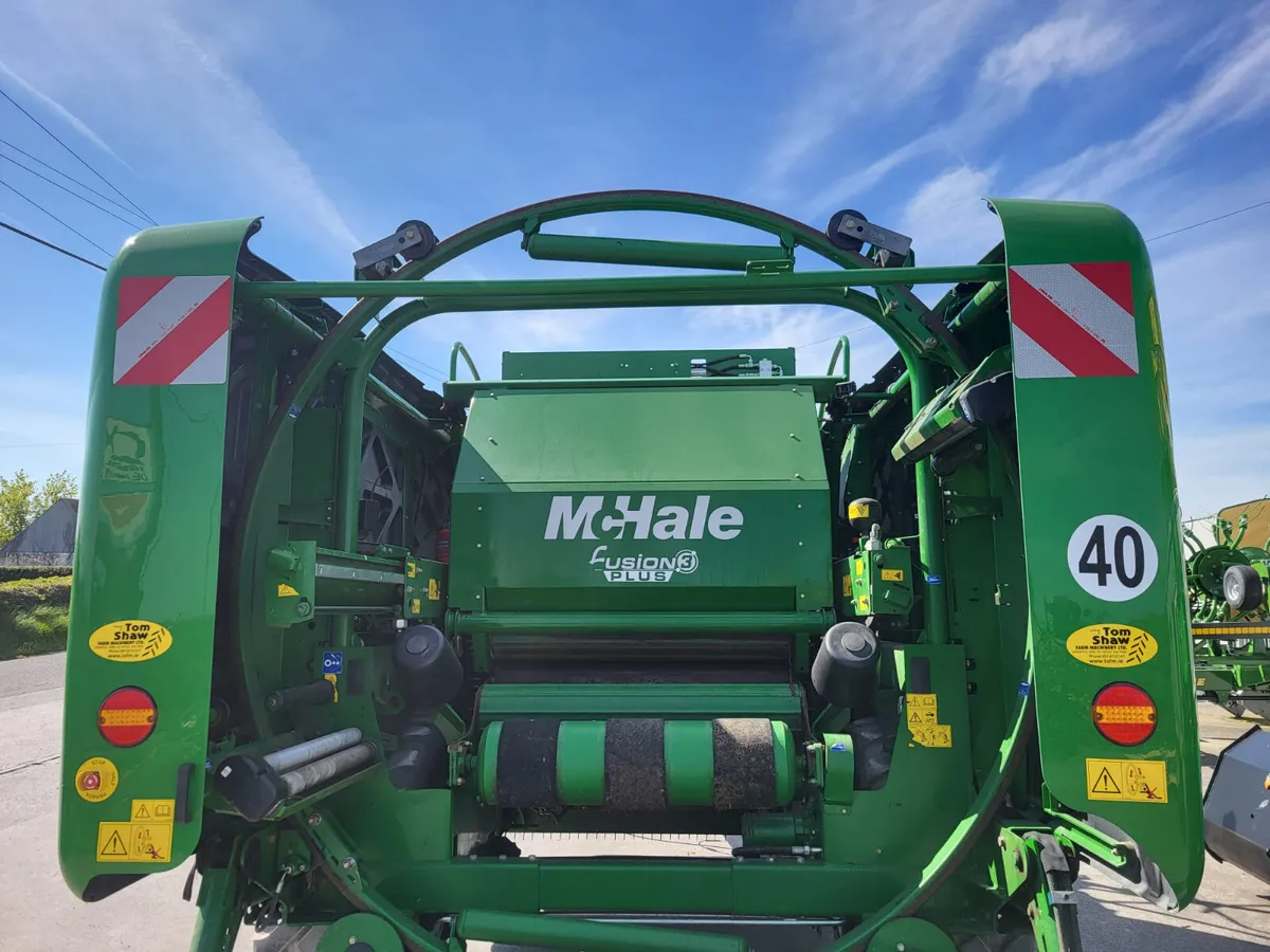 2019 McHale Fusion 3 Plus - Image 4