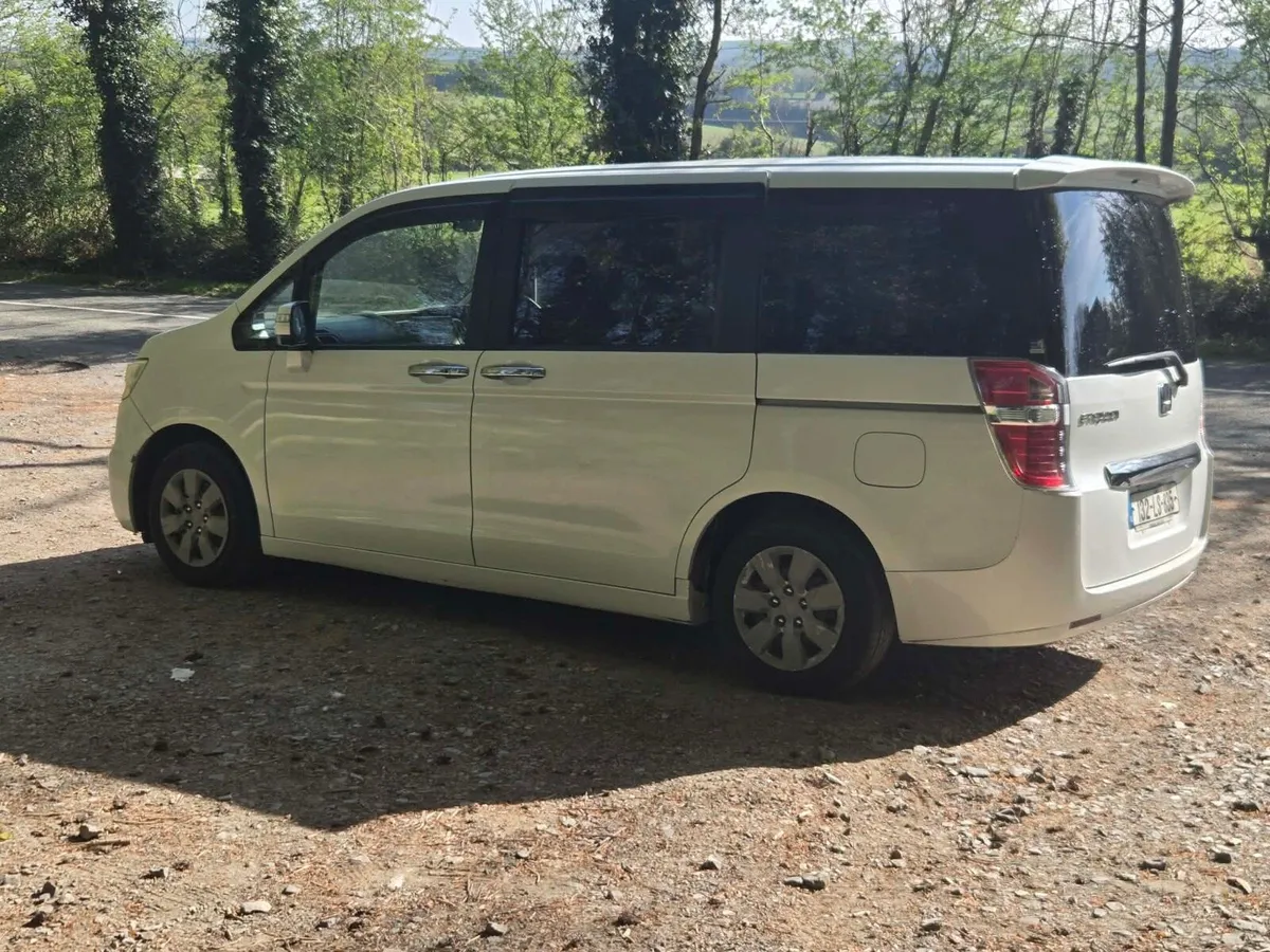 Honda stepwgn - Image 2