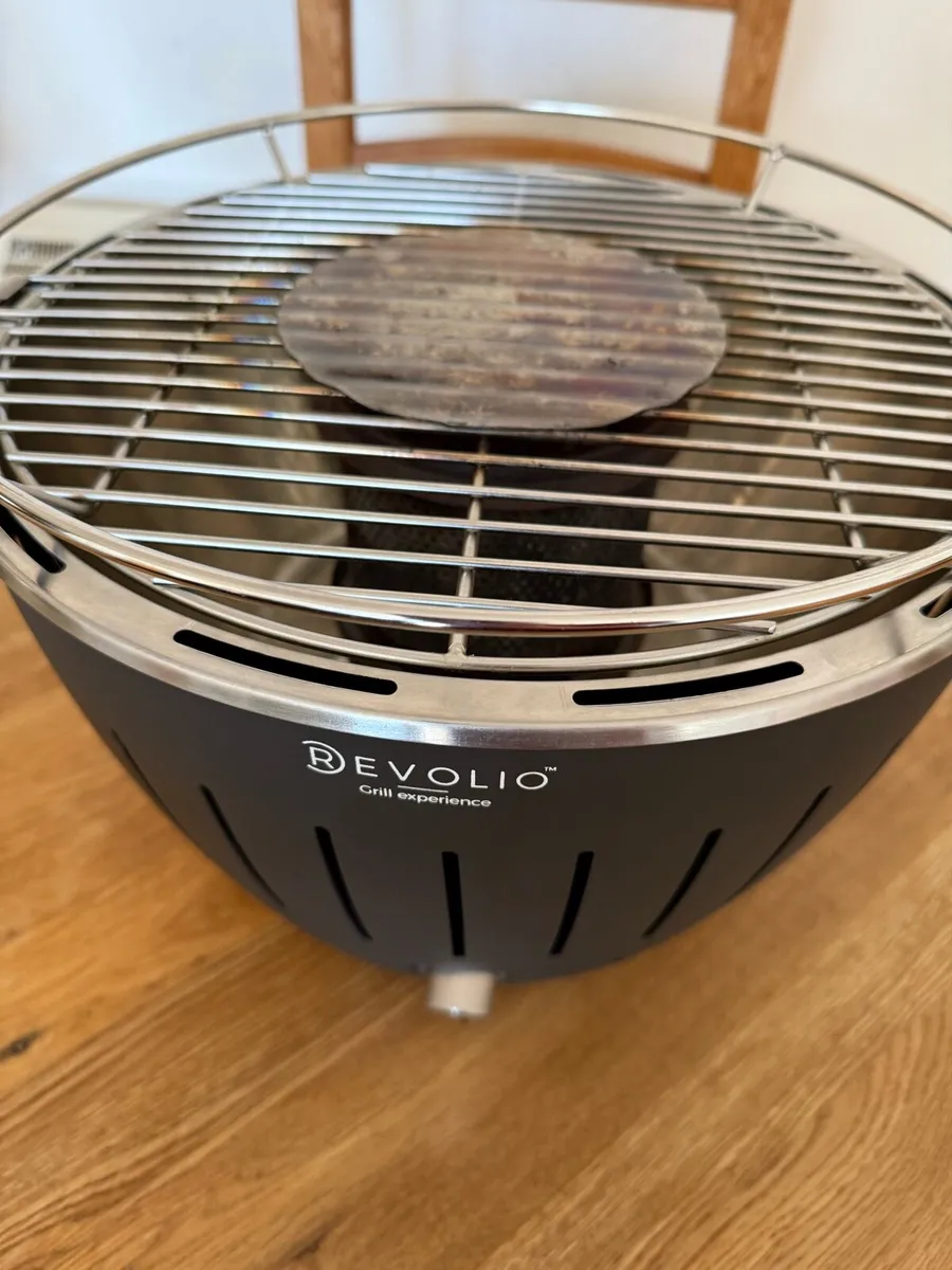 Revolio electric portable charcoal BBQ (with fan) - Image 1