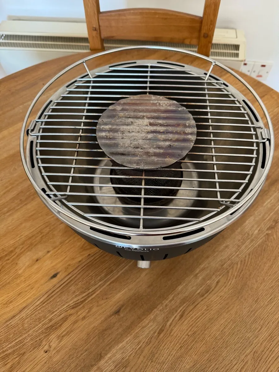Revolio electric portable charcoal BBQ (with fan) - Image 2