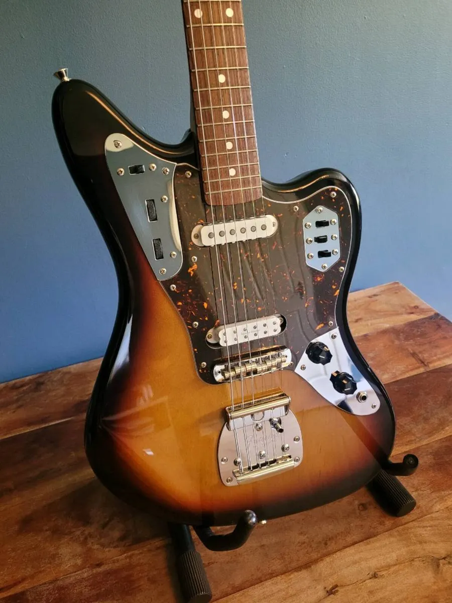 Fender Jaguar 62 Reissue CIJ - Image 2
