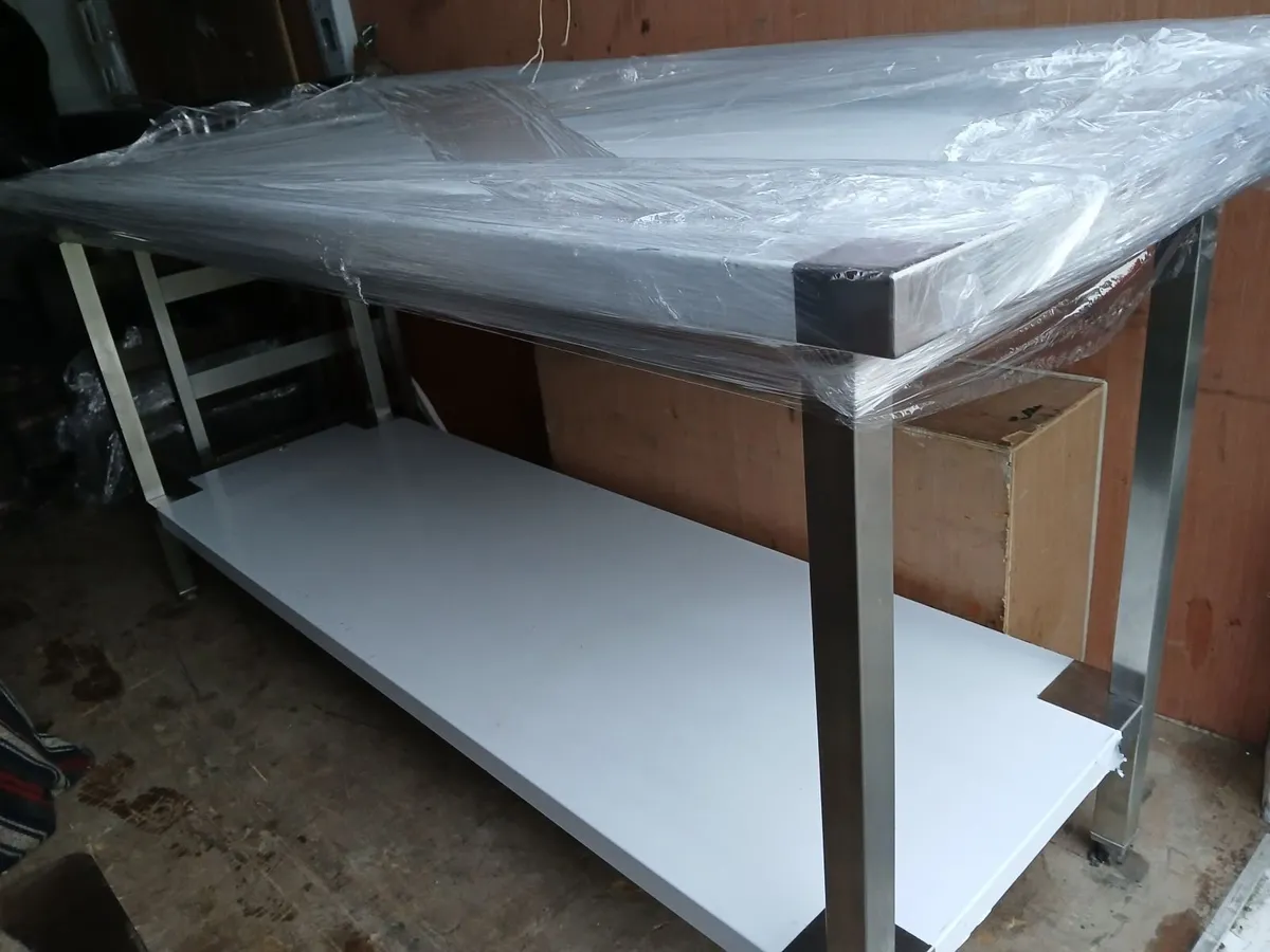 Staneless steel cabbinet  table on wheels del - Image 3