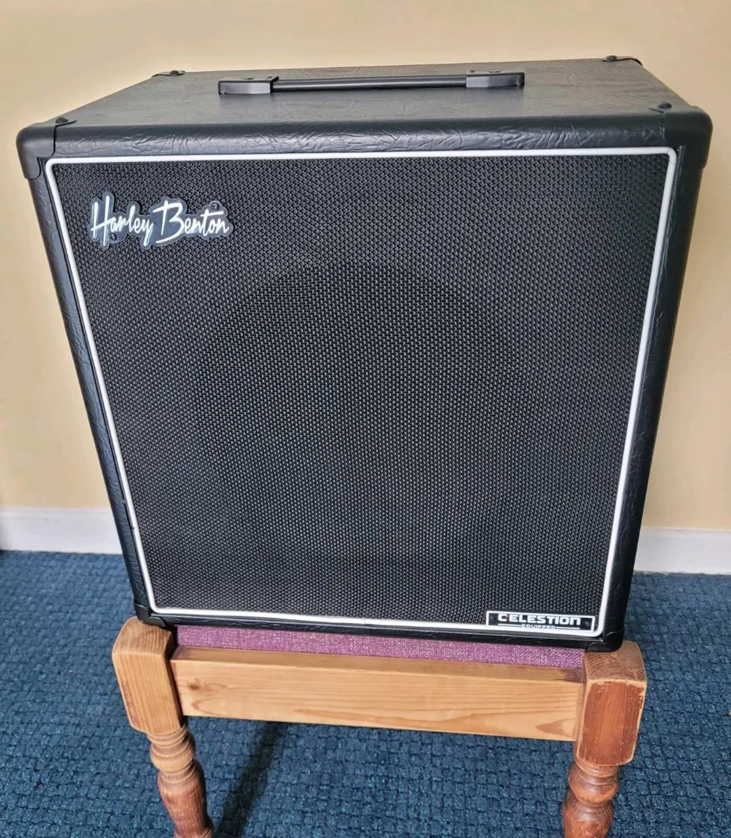 Harley Benton G112 Celestion V30 1x12 Cab