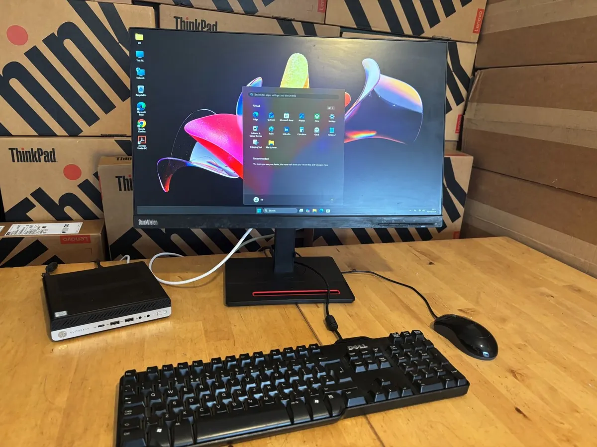 HP EliteDesk PC's-Hex i5-23" Screen-Win 11 - Image 1