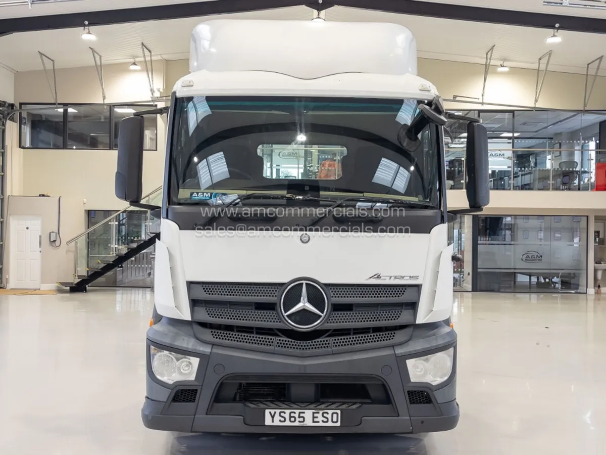 2015 MERCEDES BENZ ACTROS 1840 SLEEPER CAB - Image 2