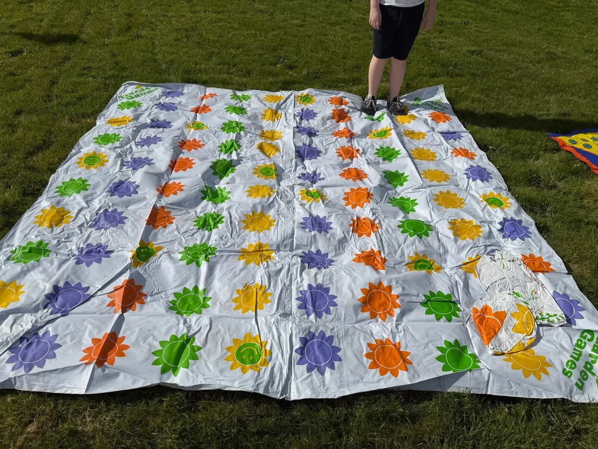 Giant connect 4 , jenga, twister etc - Image 3