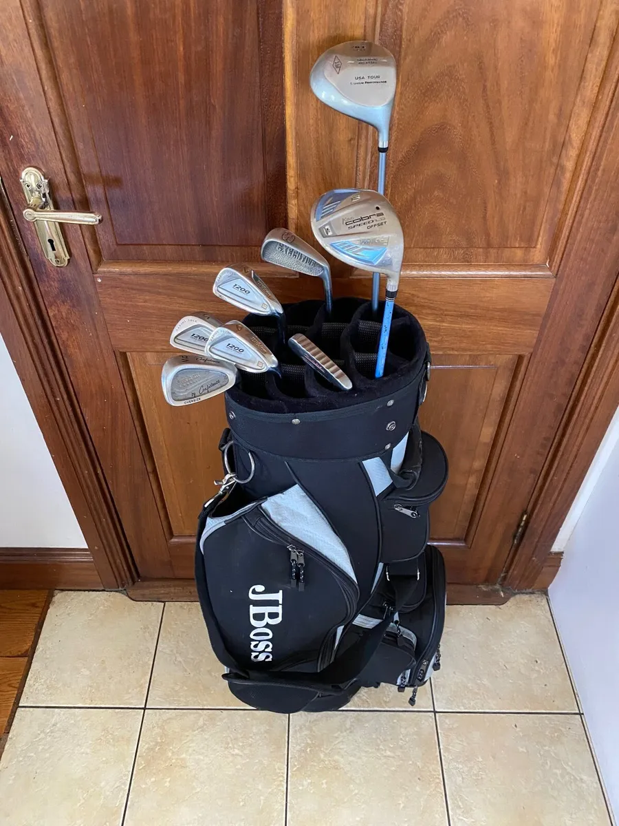Ladies Set of Clubs /bag / balls / Tees and more - Image 1