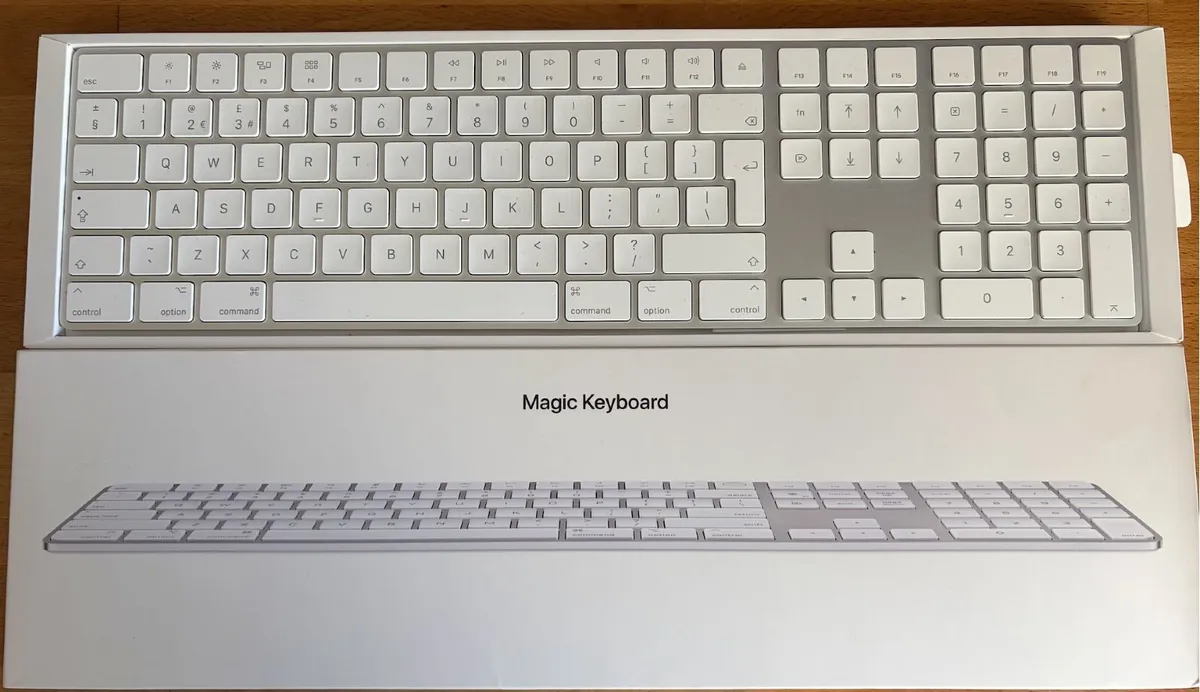 Apple Magic Keyboard with Numeric Keypad - Image 2