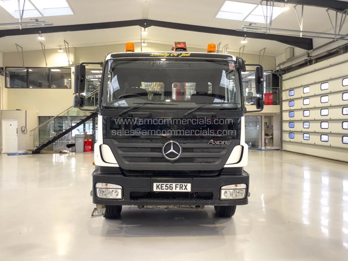 2006 MERCEDES AXOR 1823K CRANE-MOUNTED TIPPER - Image 3