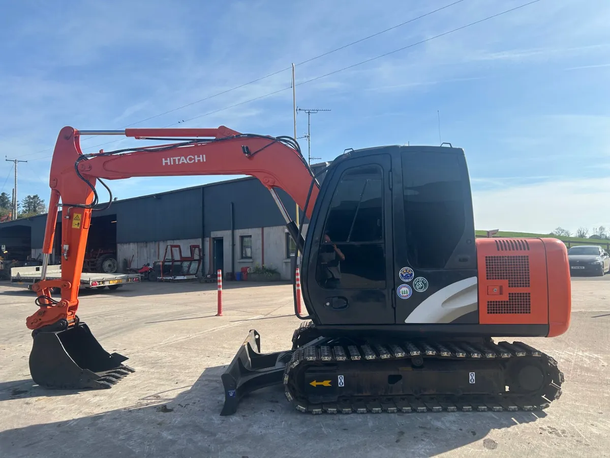 2015 Hitachi Zaxis 60  C/W Rubber Pads - Image 3