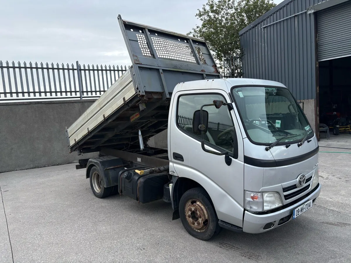 Toyota Dyna - Image 2