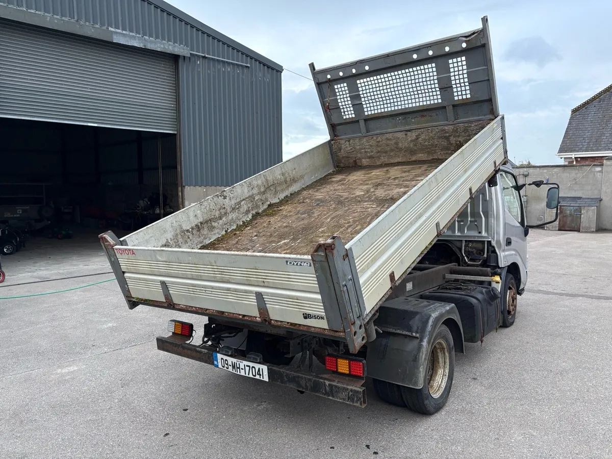 Toyota Dyna - Image 4