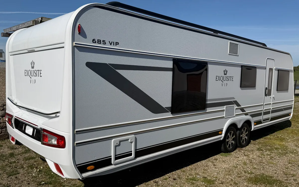 LMC Exquisite  685 VIP Prestige condition - Image 1