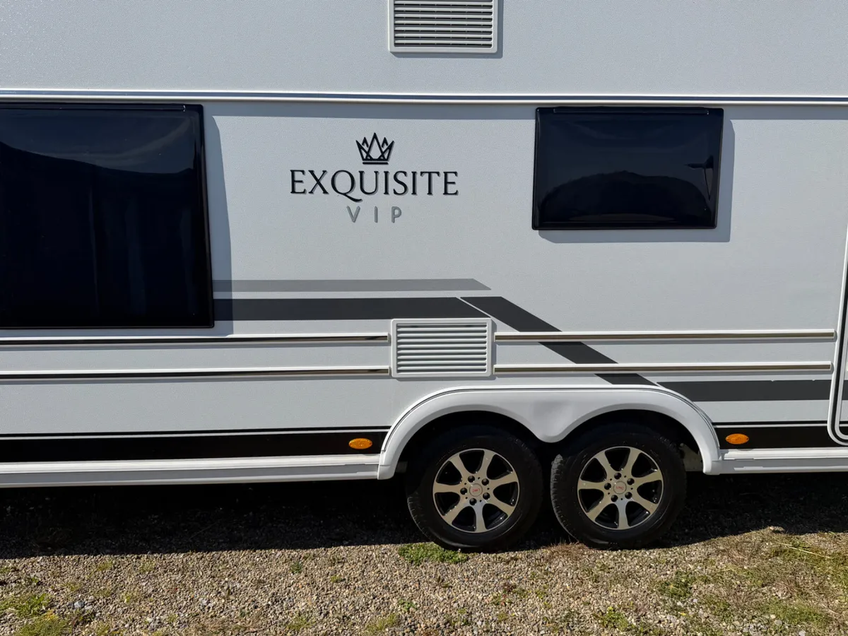 LMC Exquisite  685 VIP Prestige condition - Image 2