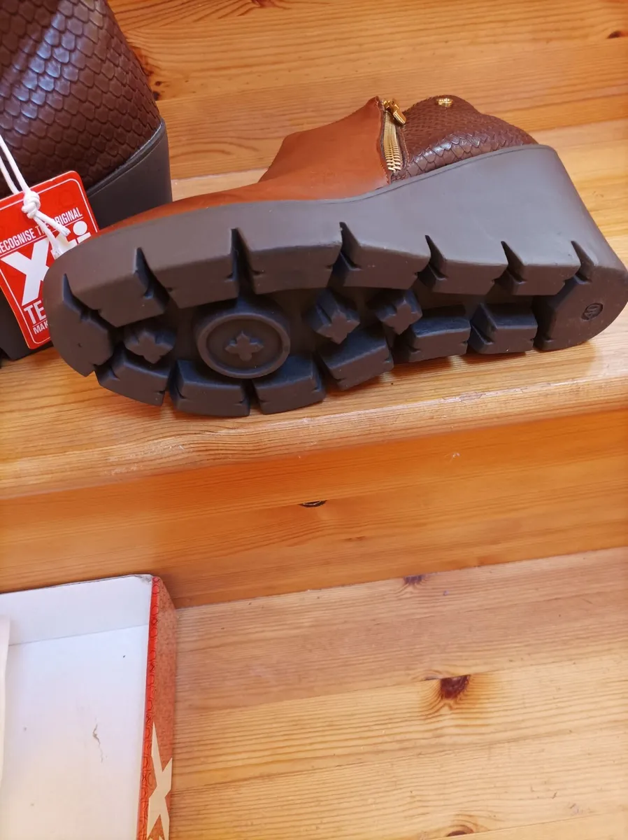Womens boots - Image 4