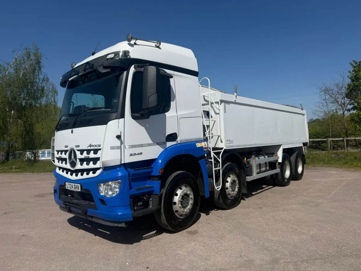 2024 MERCEDES-BENZ AROCS 3246 INSULATED TIPPER - Image 2