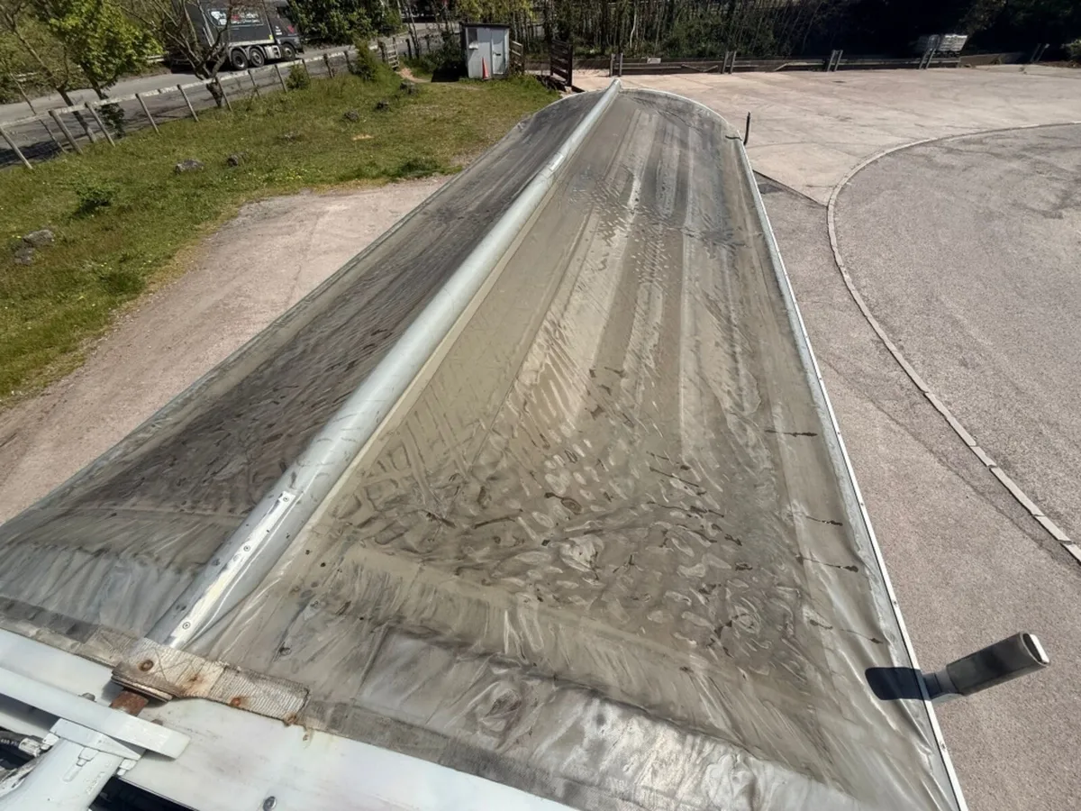 2024 MERCEDES-BENZ AROCS 3246 INSULATED TIPPER - Image 4