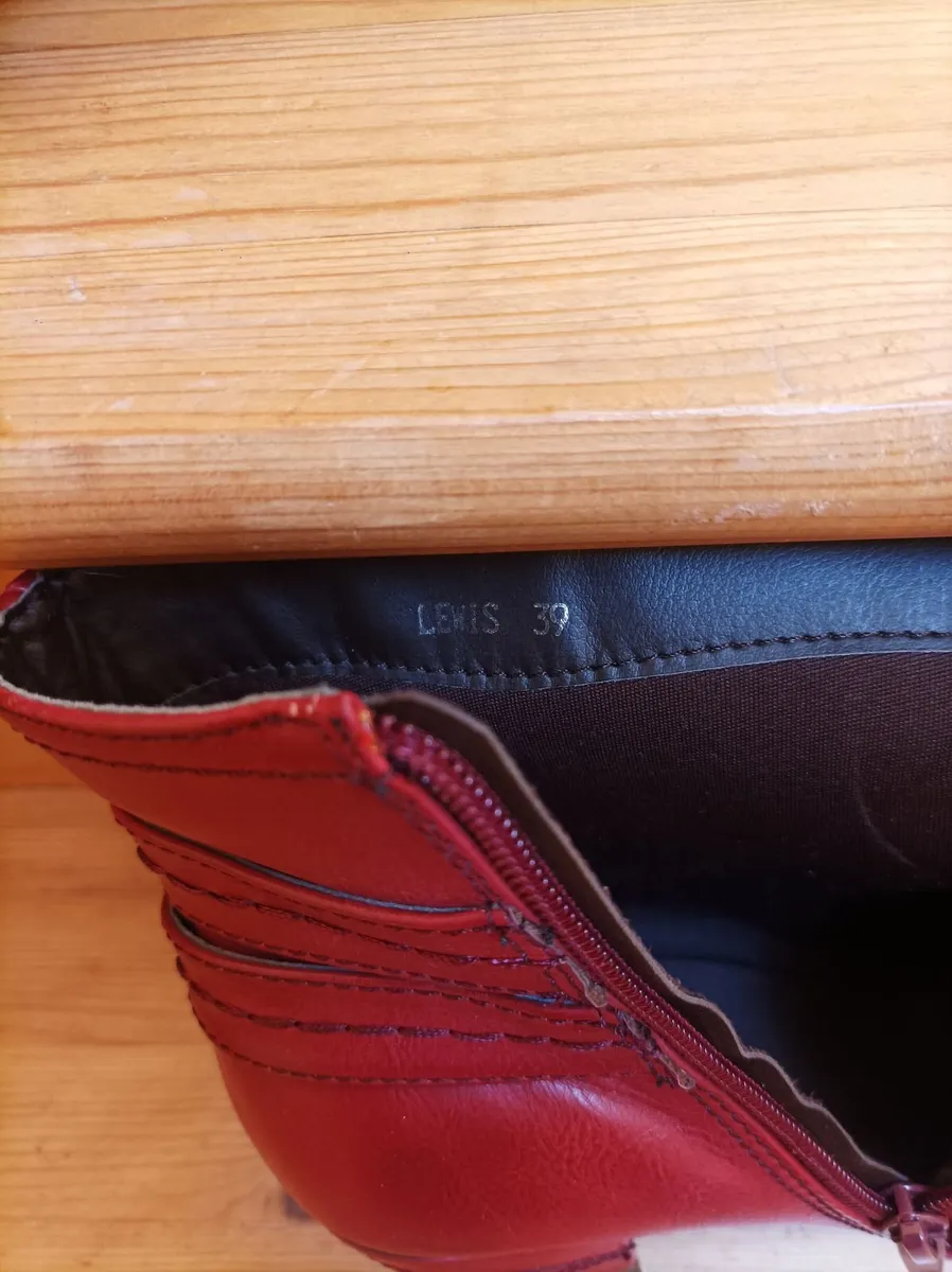 Womens boots - Image 2