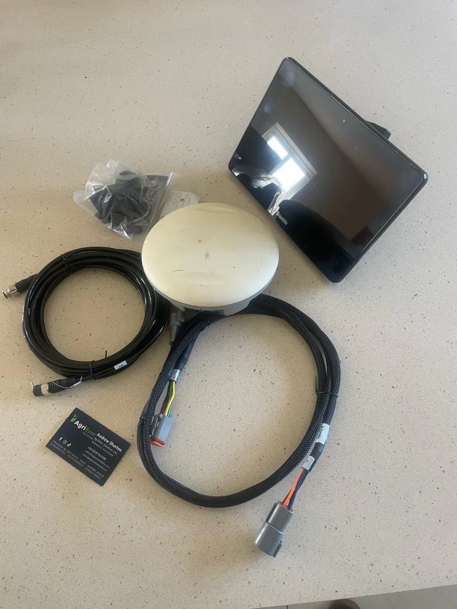 Trimble GFX750 NAV500 GPS 10" big screen - Image 1