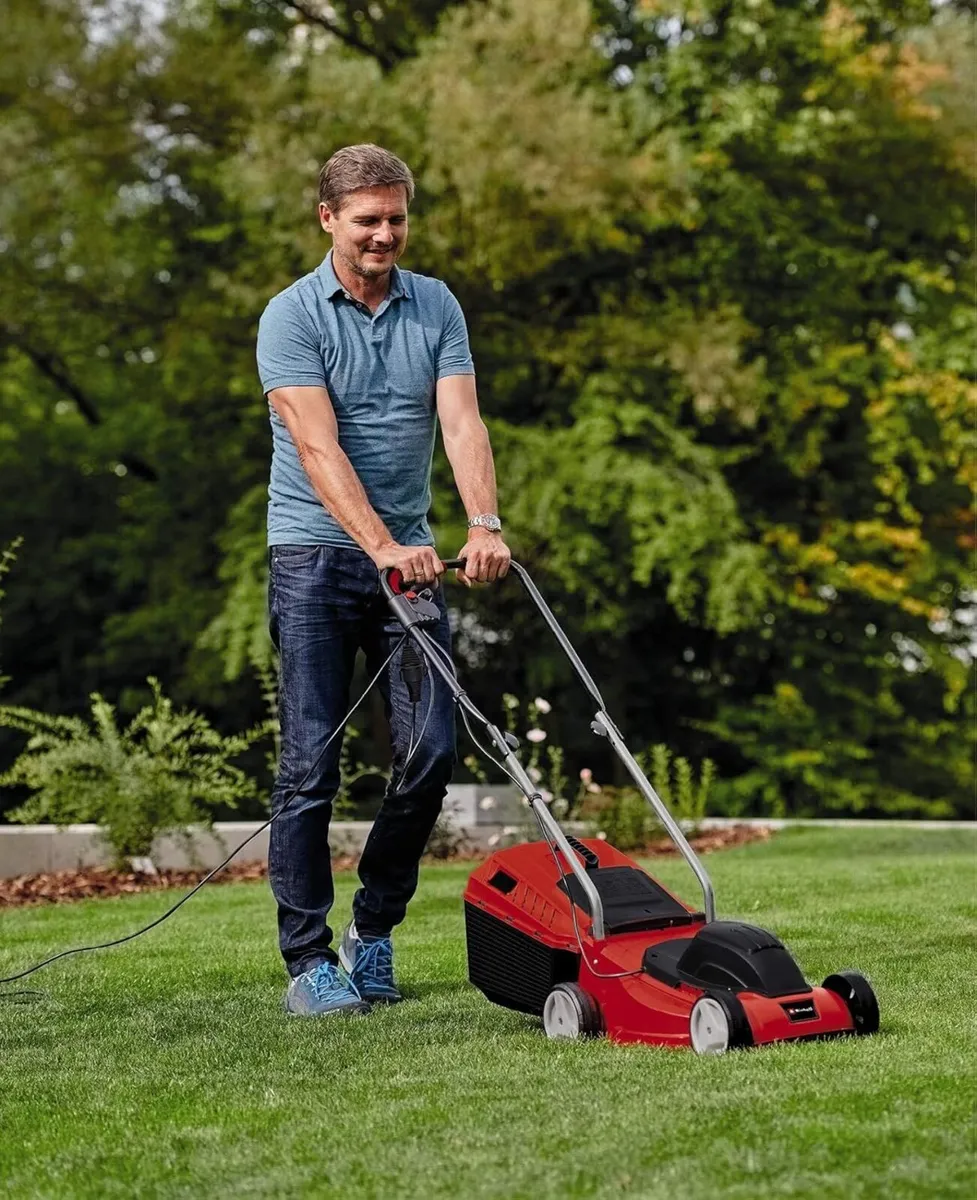 Electric Lawn Mower 32cm Cutting Width 30L Grass - Image 2