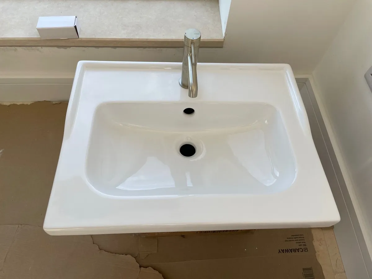 Vanity Sink and Tap - Image 1