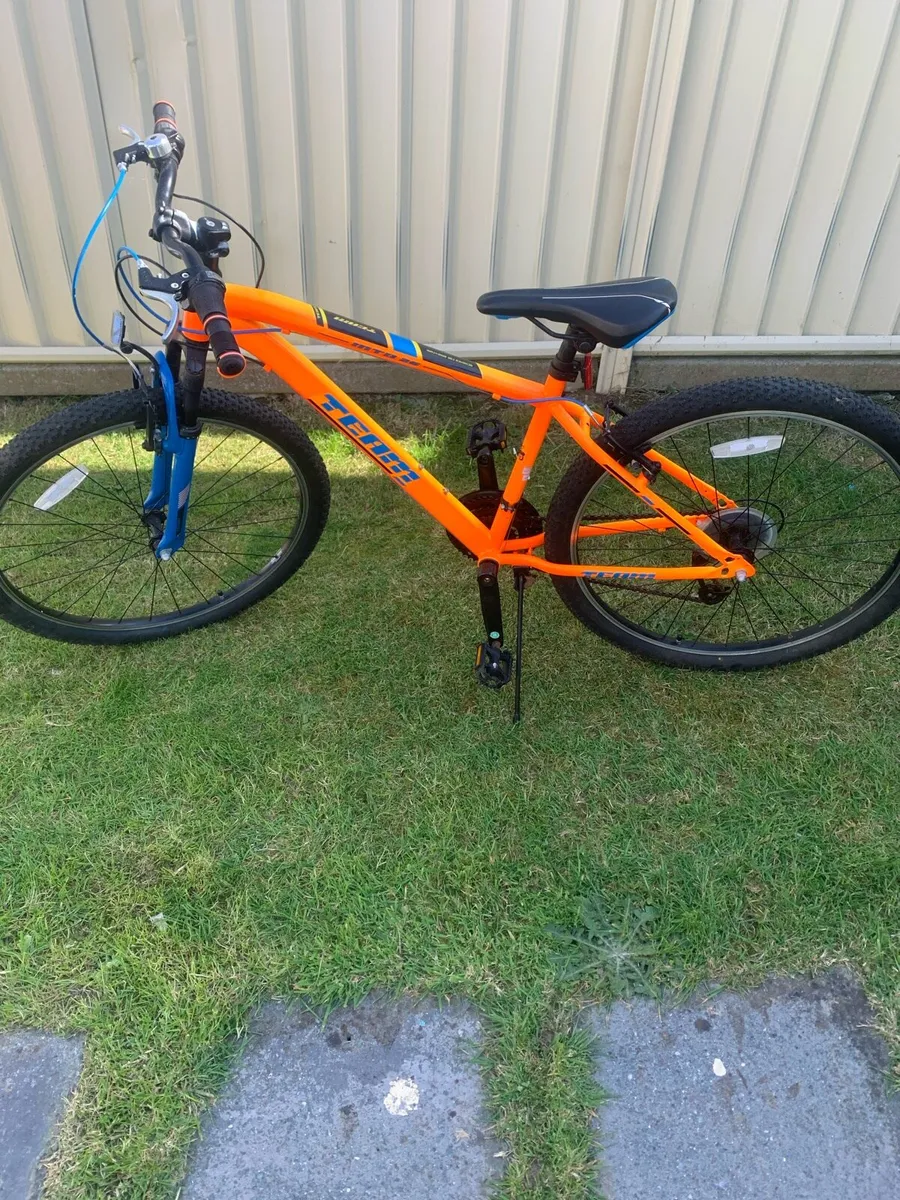 26 inch team kids bike - Image 1