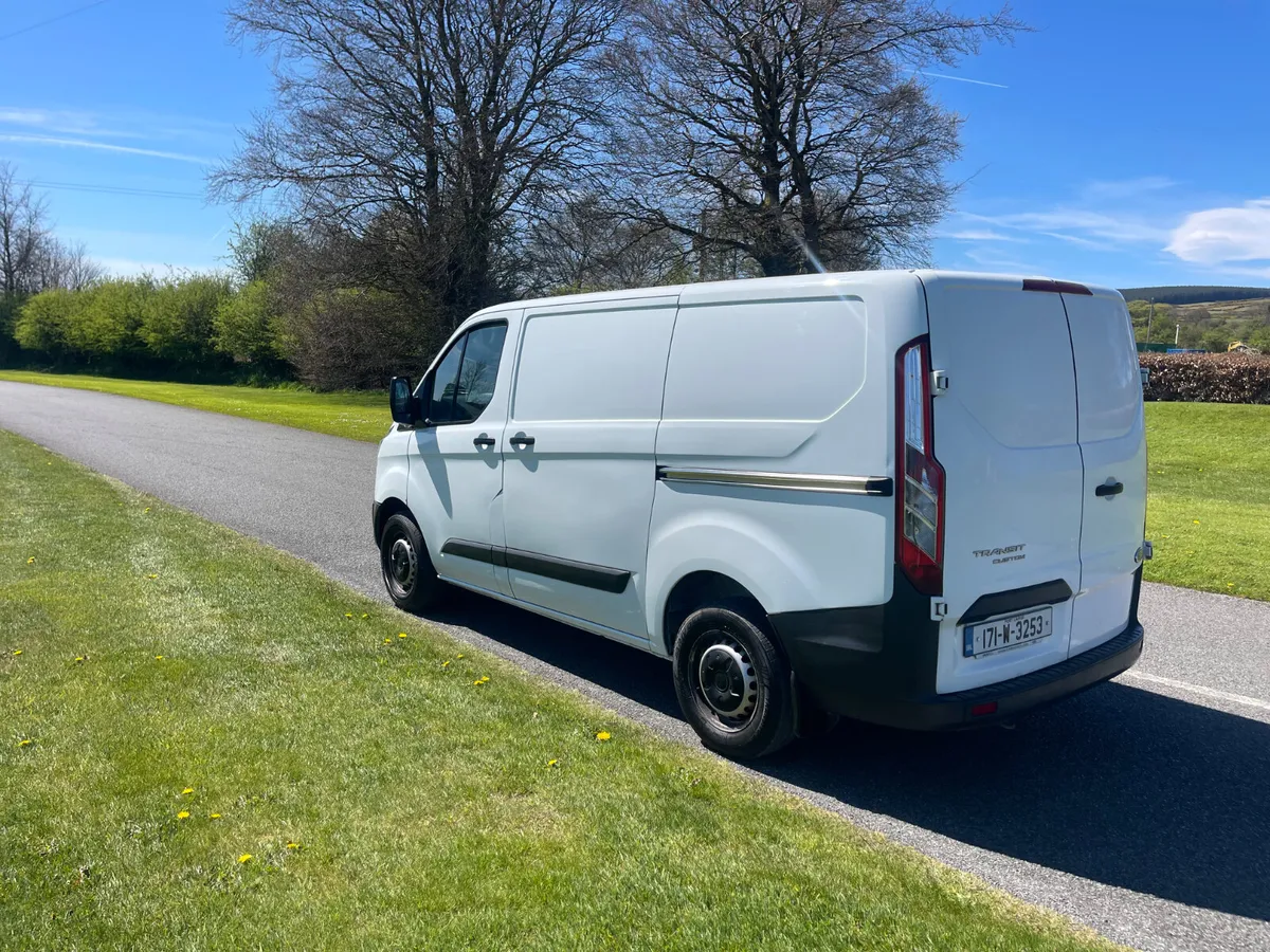 Ford Transit Custom 2017 “NO VAT” - Image 4