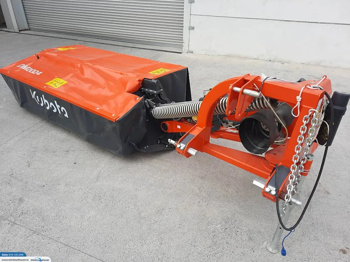 0% Finance Kubota DM2024 8Ft Disc Mower - Image 4