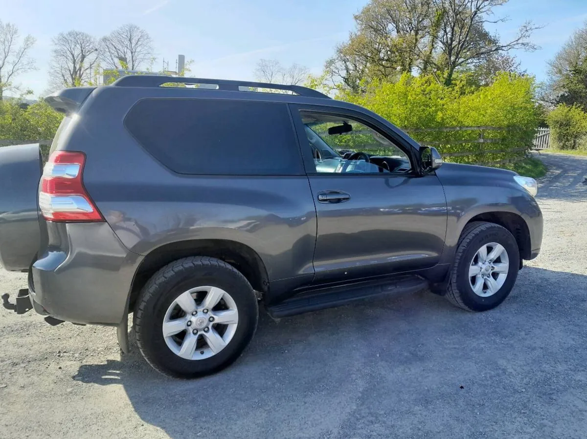 Toyota landcruiser - Image 1