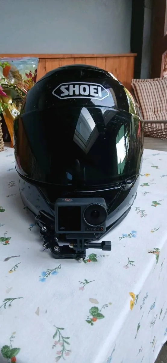 Shoei motorcycle helmet - Image 3