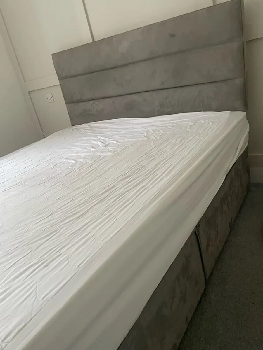 King Size bed frame and base - Image 1