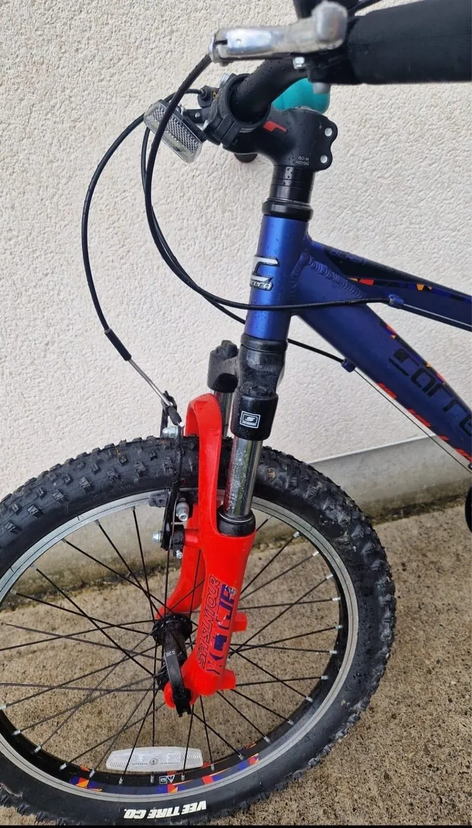 Girl's Carrera mountain bike - Image 2
