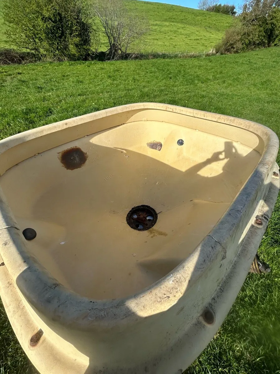 Vicon fertiliser sower - Image 3