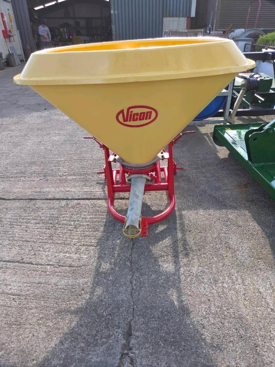 Vicon shaker for sale - Image 1