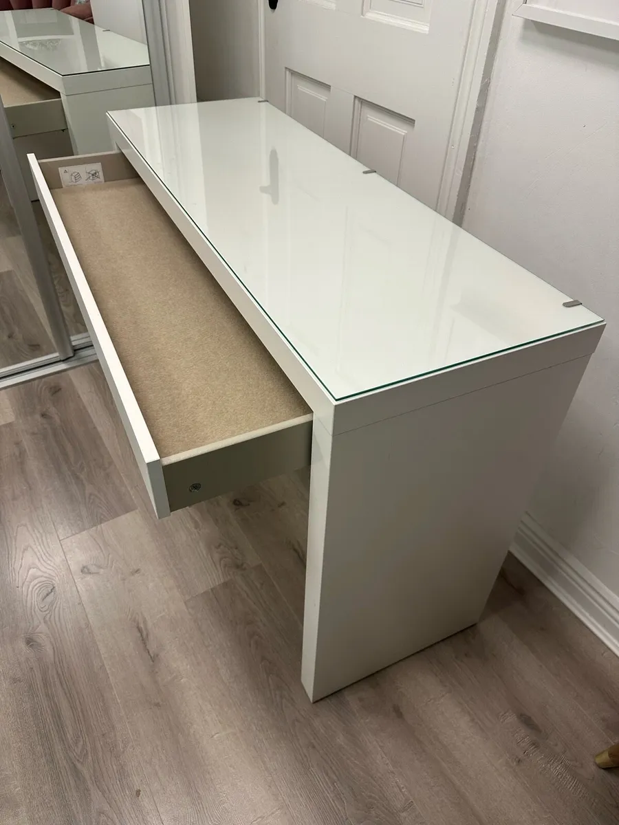 IKEA MALM Dressing Table / Vanity / Desk  €70 - Image 4