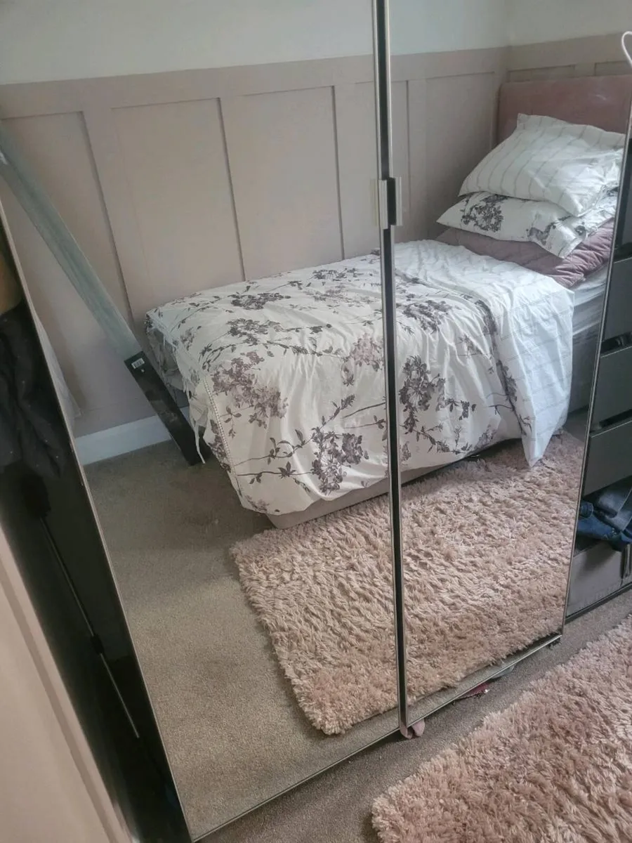 4 IKEA AHEIM MIRRORED WARDROBE DOORS - Image 2