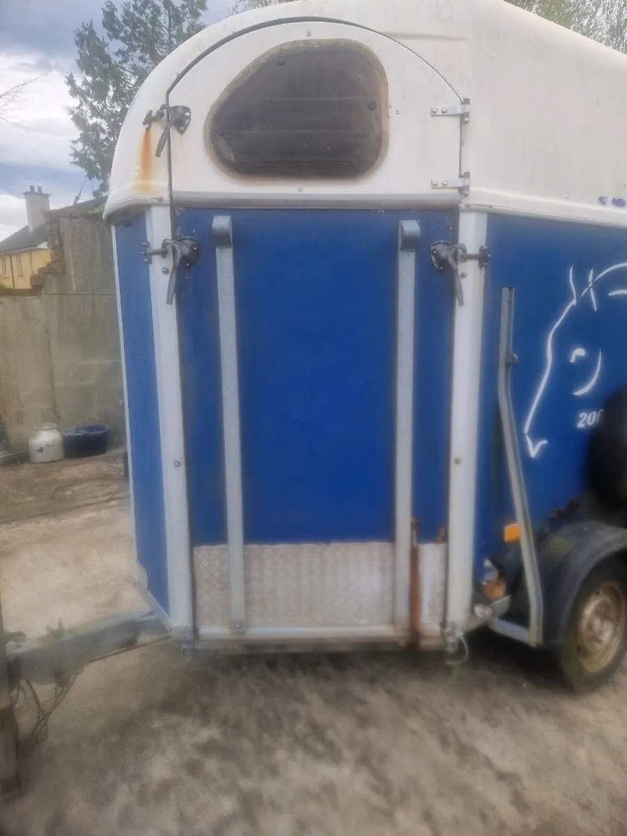 Horse box - Image 3