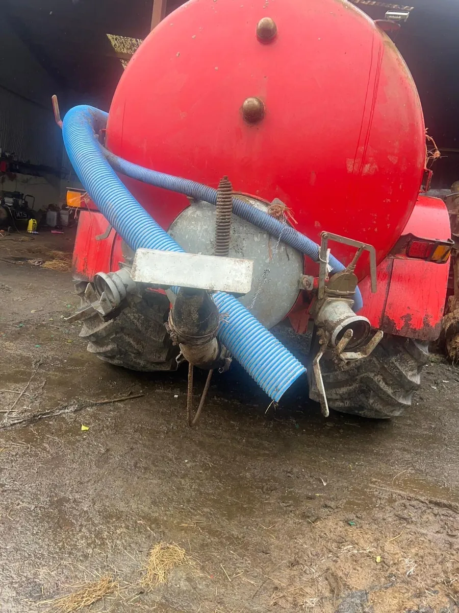 Slurry tank - Image 1